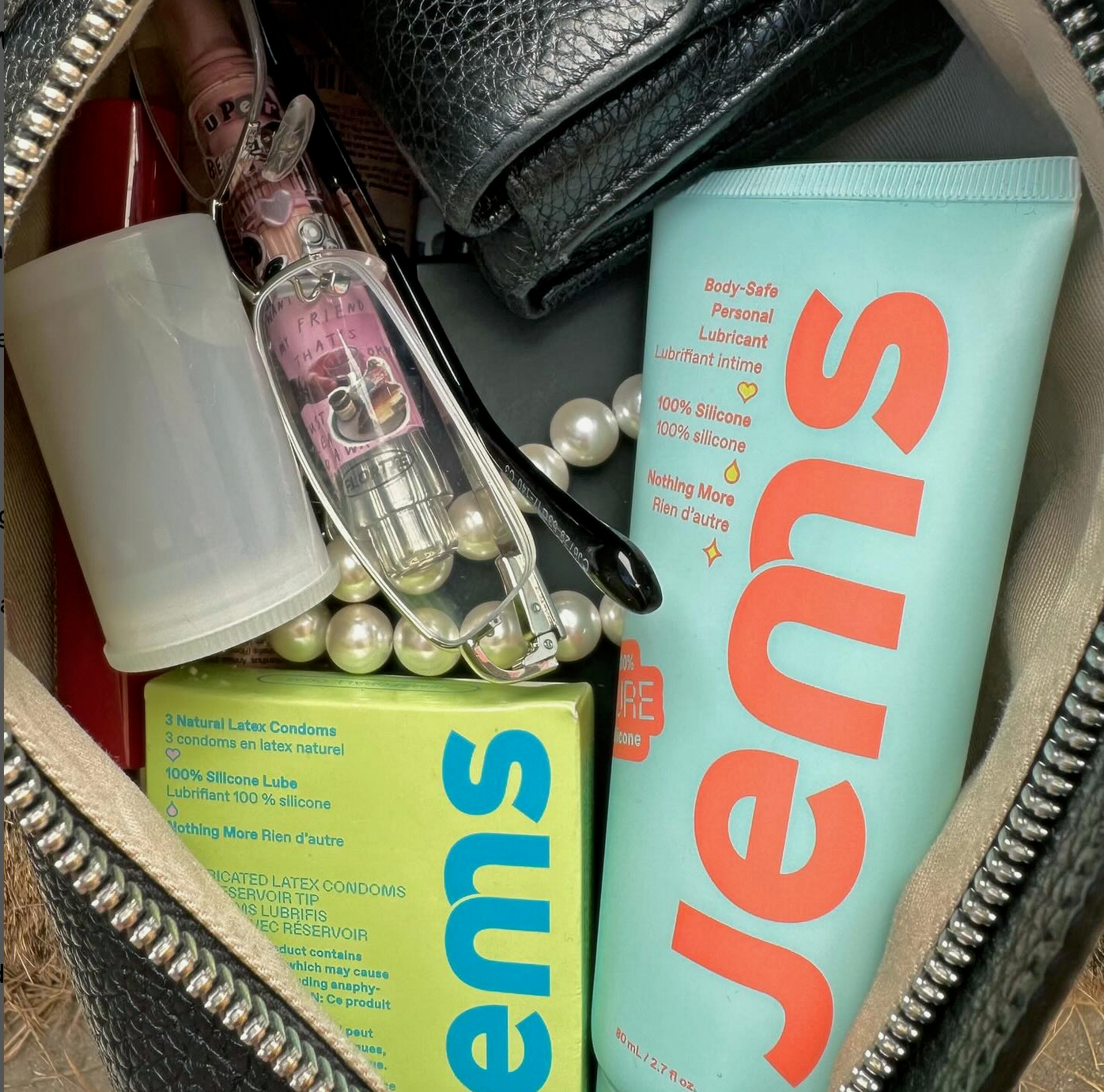 How to Choose Personal Lube That’s Safe for Sensitive Skin